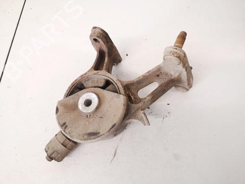 Used Engine mount Engine mount 32890654 32890654
