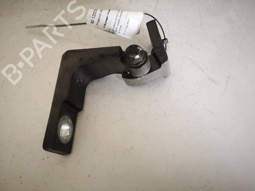 Used Hinge/Door check strap Hinge/Door check strap 33189306 33189306