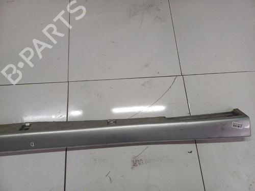 Højre sidekjole Højre sidekjole SUBARU FORESTER (SG_) 2.0 X AWD (SG5) (158 hp) 34937357 34937357