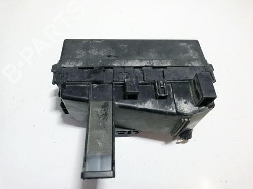 fuse-box-nissan-navara-np300-d40-2004-33503329 main image