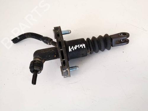 Used Clutch slave cylinder Clutch slave cylinder SUZUKI GRAND VITARA II (JT, TE, TD) 1.9 DDiS (JB419WD, JB419XD) (129 hp) 35067963 35067963