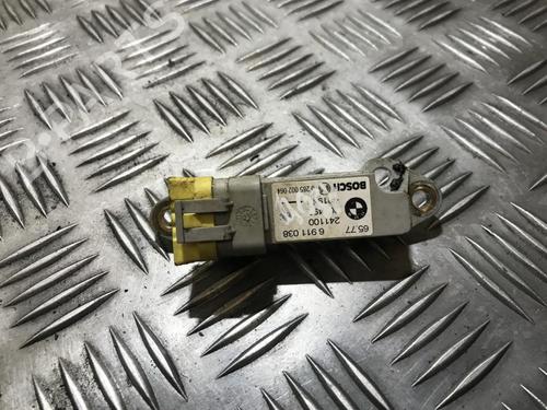 Used Electronic module Electronic module BMW 3 Touring (E46) 320 d (136 hp) 33492480 33492480