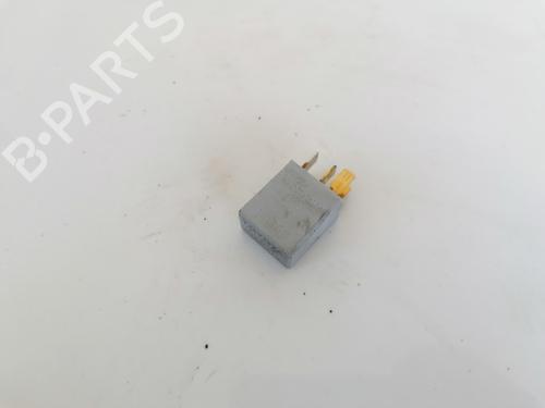 Used Electronic sensor Electronic sensor TOYOTA YARIS (_P1_) 1.4 D-4D (NLP10_, NLP10R) (75 hp) 32882693 32882693