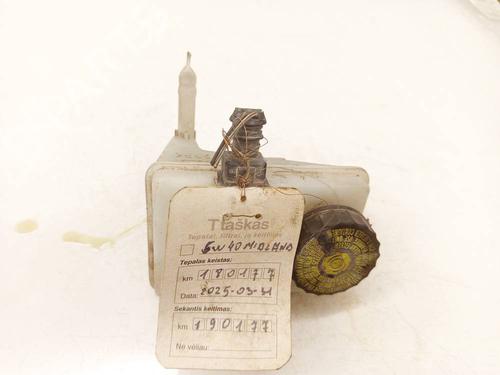 Used Brake master cylinder Brake master cylinder TOYOTA YARIS (_P1_) 1.3 (SCP12_, SCP13_, SCP12R, SCP13R) (87 hp) 34748775 34748775
