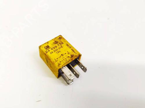 Used Electronic sensor Electronic sensor OPEL ZAFIRA A MPV (T98) 1.6 CNG (F75) (97 hp) 32617651 32617651