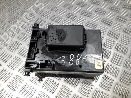 Used Fuse box Fuse box FORD MONDEO II (BAP) 1.8 TD (90 hp) 33499410 33499410
