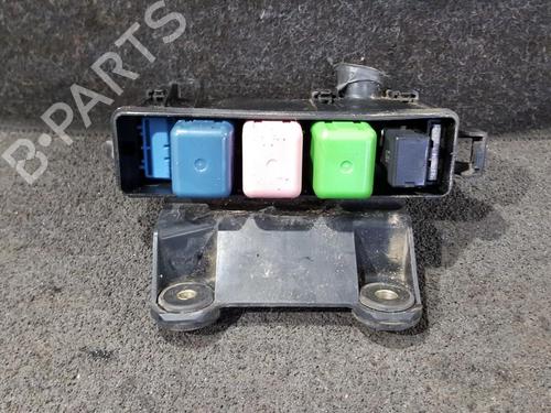 Used Fuse box Fuse box LEXUS GS (_S16_) 300 (JZS160_, JZS160R) (219 hp) 33483161 33483161