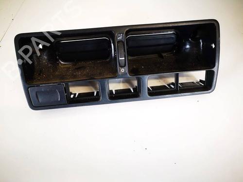 Used Air vent Air vent VW GOLF IV (1J1) 1.4 16V (75 hp) 32567799 32567799