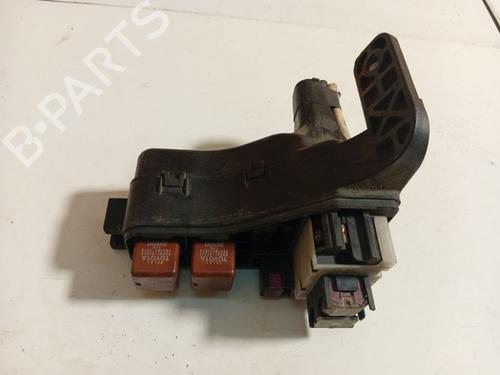 Used Fuse box Fuse box 37227327 37227327