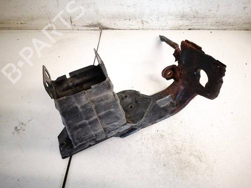 Used Front bumper bracket Front bumper bracket 35073733 35073733