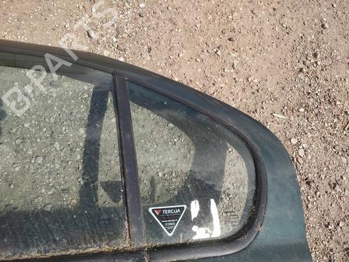 Panel rude bagtil venstre Panel rude bagtil venstre 35272542 35272542