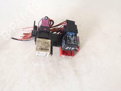 Used Fuse box Fuse box VW PASSAT B5 Variant (3B5) 1.9 TDI (115 hp) 32951626 32951626