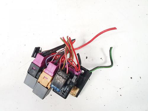 Fuse box VW PASSAT B5 Variant (3B5) 1.9 TDI | BP32890252E1 - Image 3
