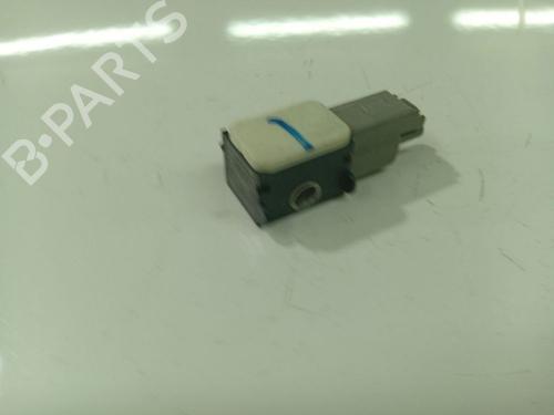 Used Electronic module FORD MONDEO IV (BA7) 2.5 (220 hp) 32530651