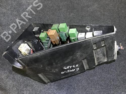 Used Fuse box Fuse box OPEL OMEGA B (V94) 2.5 DTI (F69, M69, P69) (150 hp) 33485969 33485969