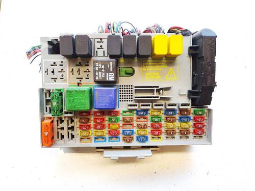 Used Fuse box Fuse box 32607012 32607012