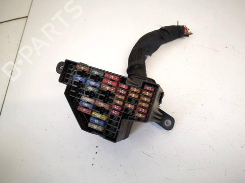 Used Fuse box VW PASSAT B6 (3C2) 2.0 TDI (170 hp) 32587101