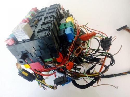 Used Fuse box Fuse box VW PASSAT B3/B4 Variant (3A5, 35I) 1.9 TDI (90 hp) 33527620 33527620