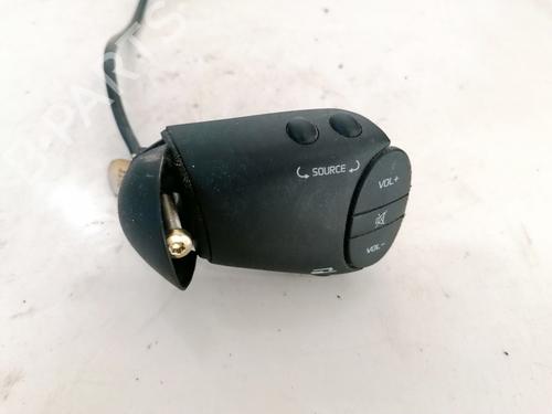 Used Steering wheel controls Steering wheel controls 35538725 35538725