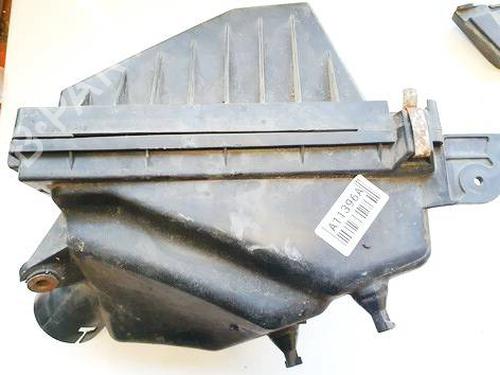 Used Air filter box Air filter box NISSAN X-TRAIL I (T30) 2.2 dCi 4x4 (136 hp) 35831385 35831385