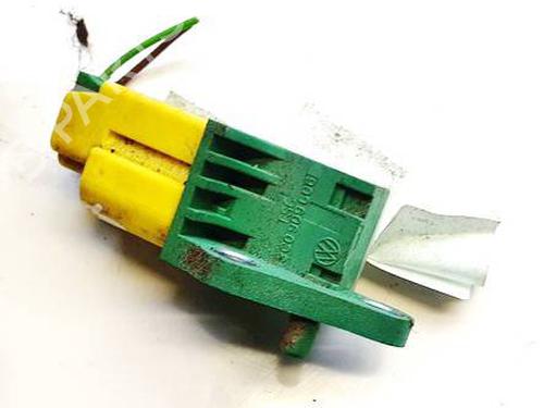 Used Electronic module Electronic module VW PASSAT B6 (3C2) 2.0 TDI (140 hp) 32937016 32937016