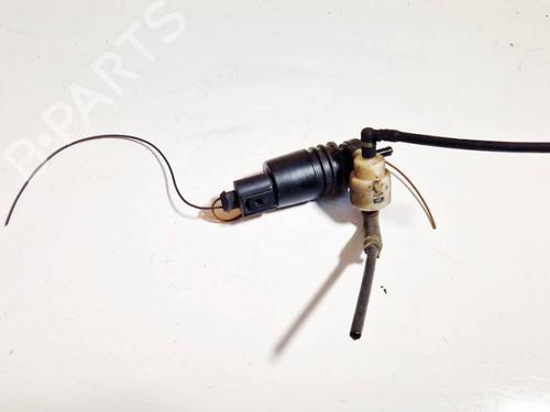 washer-pump-audi-a4-b5-8d2-1994-1995-1996-1997-1998-1999-2000-2001-34992641 main image