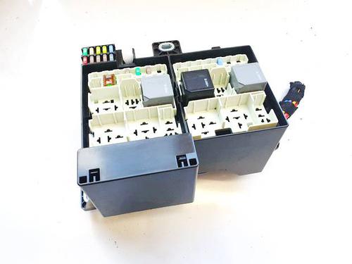 Used Fuse box Fuse box 39254345 39254345