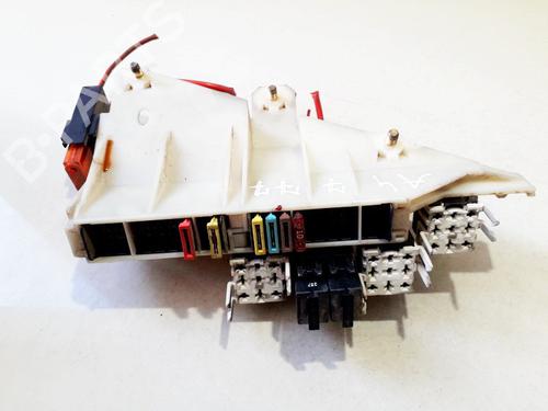 fuse-box-bmw-5-e39-1995-1996-1997-1998-1999-2000-2001-2002-2003-33511581 main image