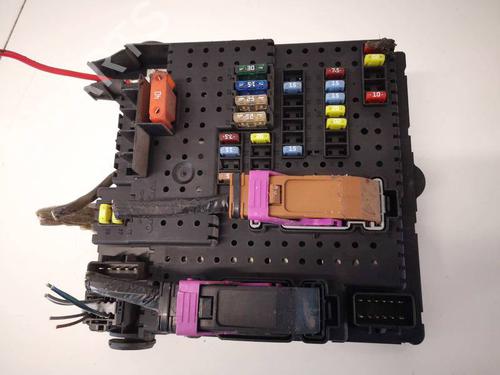 Used Fuse box Fuse box VOLVO S60 I (384) 2.5 T (210 hp) 32531798 32531798