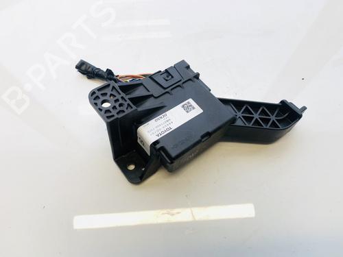 Used Electronic module TOYOTA YARIS (_P15_) 1.3 (NSP150_) (99 hp) 33091246