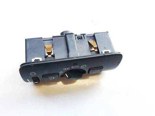 Switch VOLVO V40 Hatchback (525) T2 | BP37653598I30 - Image 2