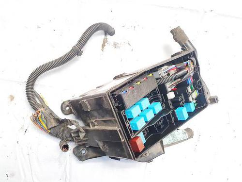 Used Fuse box Fuse box LEXUS IS II (_E2_) 220d (ALE20) (177 hp) 32898386 32898386