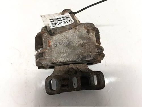 Used Engine mount Engine mount VW BORA I (1J2) 1.9 TDI (101 hp) 32565233 32565233