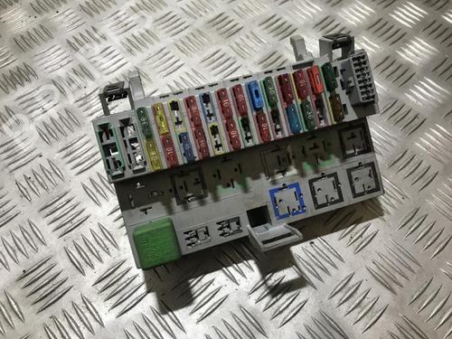 Used Fuse box Fuse box OPEL CORSA B (S93) 1.7 D (F08, F68, M68) (60 hp) 33497414 33497414