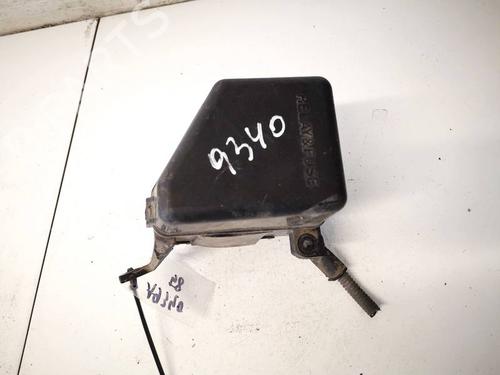 Used Fuse box Fuse box TOYOTA AVENSIS (_T22_) 2.0 D-4D (CDT220_, CDT220R) (110 hp) 32952708 32952708