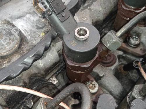 Used Injector Injector RENAULT SCÉNIC II (JM0/1_) 1.9 dCi (JM0G, JM12, JM1G, JM2C) (120 hp) 35275223 35275223