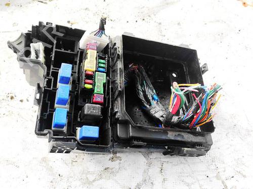 Used Fuse box Fuse box NISSAN X-TRAIL II (T31) 2.0 dCi 4x4 (150 hp) 32944631 32944631