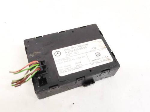 Used Electronic module Electronic module MERCEDES-BENZ C-CLASS (W203) C 220 CDI (203.008) (150 hp) 32928934 32928934