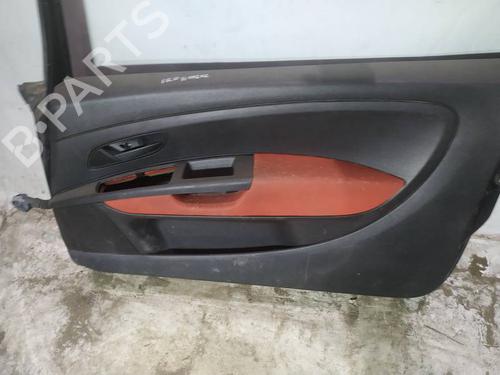 Forreste højre beklædning Forreste højre beklædning FIAT PUNTO EVO (199_) 1.3 D Multijet (199AXC1A, 199BXC1A, 199AXT1A, 199BXT1A) (75 hp) 35064610 35064610