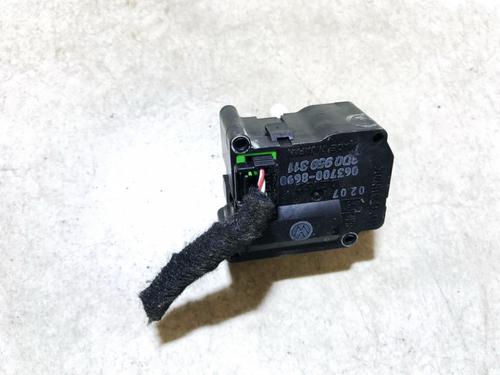 Used Electronic module Electronic module VW PHAETON (3D1, 3D2, 3D3, 3D4, 3D6, 3D7, 3D8, 3D9) 3.0 V6 TDI 4motion (233 hp) 33102152 33102152