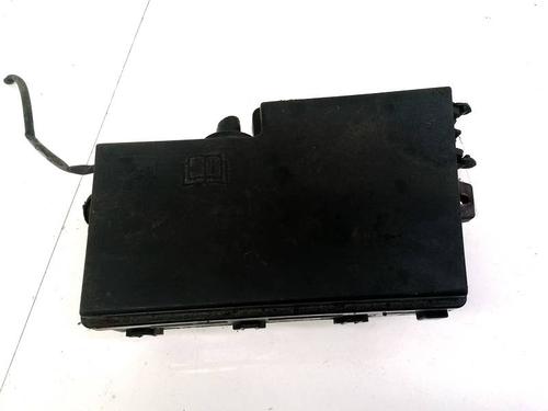 Used Fuse box Fuse box FORD FOCUS II (DA_, HCP, DP) 1.6 TDCi (109 hp) 32923989 32923989