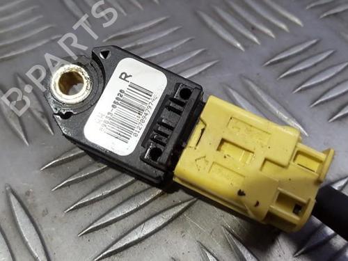Used Electronic module Electronic module TOYOTA AVENSIS (_T25_) 2.0 D-4D (ADT250_, ADT250R) (126 hp) 33493272 33493272