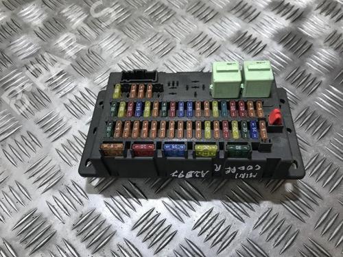 Used Fuse box Fuse box MINI MINI (R50, R53) One (90 hp) 33493292 33493292