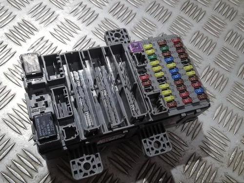 Used Fuse box Fuse box HONDA CIVIC VIII Hatchback (FN, FK) 2.2 CTDi (FK3) (140 hp) 33501986 33501986