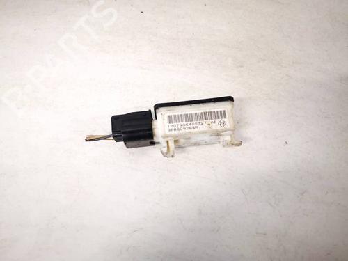 Used Electronic module Electronic module RENAULT GRAND SCÉNIC II (JM0/1_) 1.9 dCi (JM15) (110 hp) 32933060 32933060