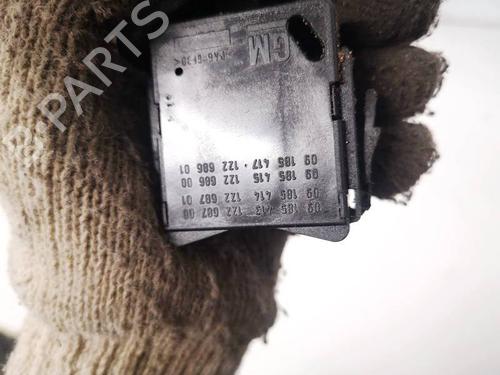 Warning switch OPEL MERIVA A MPV (X03) 1.7 CDTI (E75) | BP35294197I22 - Image 3