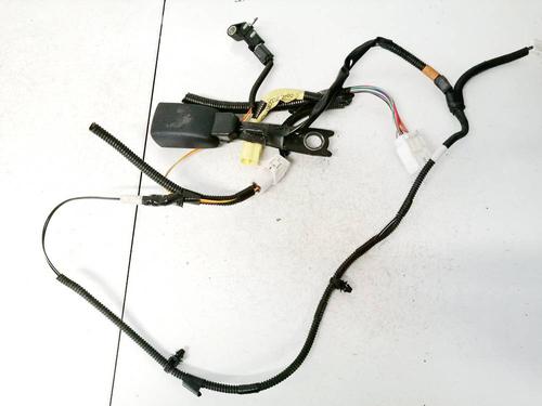 seat-buckle-lexus-is-ii-_e2_-2005-2006-2007-2008-2009-2010-2011-2012-2013-35126096 main image