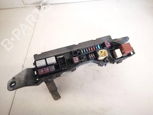 Used Fuse box Fuse box TOYOTA COROLLA (_E12_) 2.0 D-4D (CDE120R, CDE120L_) (110 hp) 32940351 32940351