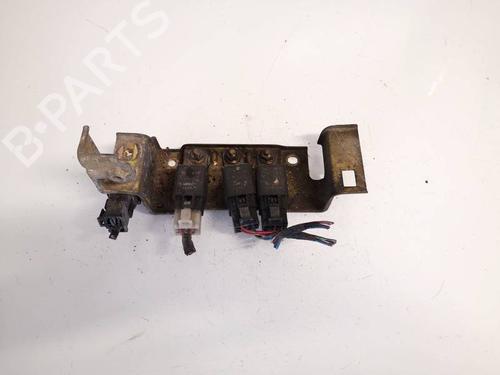 Used Fuse box Fuse box MITSUBISHI PAJERO SPORT VAN I (K90) 2.5 TD (115 hp) 32968158 32968158