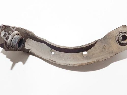 Used Engine mount Engine mount RENAULT MEGANE II (BM0/1_, CM0/1_) 1.5 dCi (BM1E, CM1E) (106 hp) 33085067 33085067